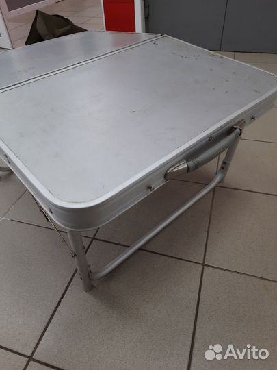 Складной столик