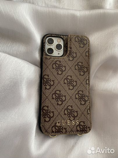 Чехол Guess с картхолдером на iPhone 11 pro