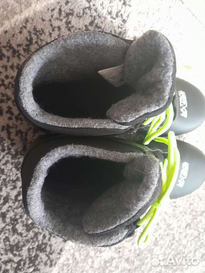 Лыжные ботинки новые