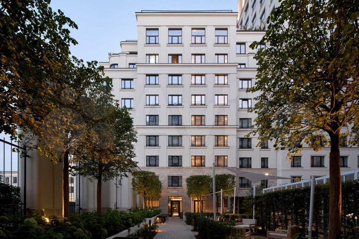 2-к. квартира, 103,5 м², 7/16 эт.