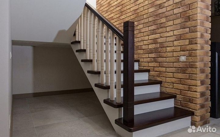 Лестница на металлокаркасе / изготовление лестниц