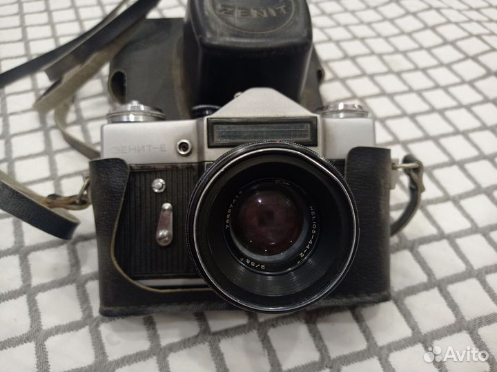 Фотоаппарат Зенит-е + Гелиос-44-2