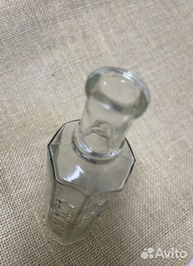 Бутылочка « Леопольдъ Столкиндъ и К»