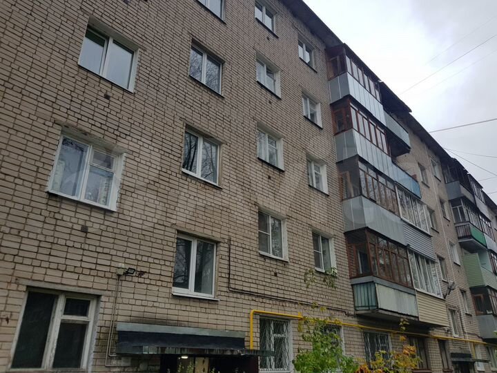 3-к. квартира, 52 м², 1/5 эт.