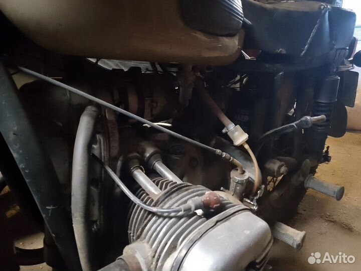 Продаю мотоцикл Урал