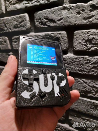 Портативная игровая консоль