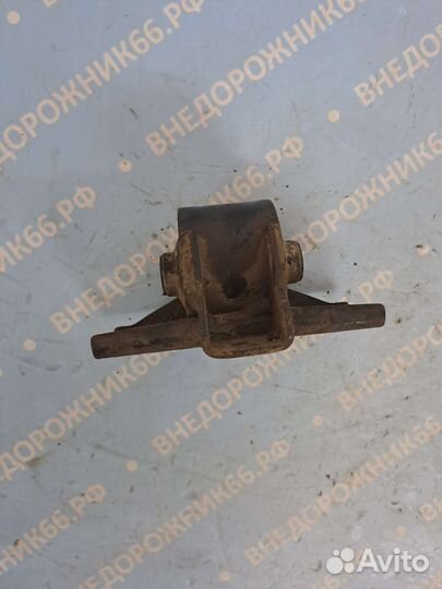 Подушка МКПП 4M40 Mitsubishi Pajero 2 1994-1999