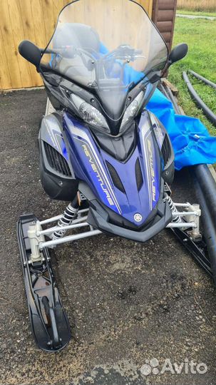 Снегоход Yamaha RS Venture
