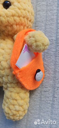 Плюшевый зайчик с корзиночкой