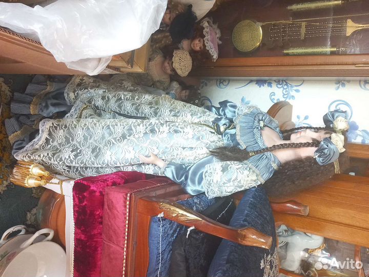 Фарфоровая кукла 1 метр