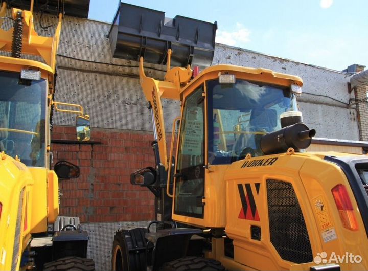 Фронтальный погрузчик Worker ZL30, 2023
