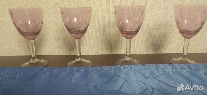Рюмки розовые.Винтаж.Стекло