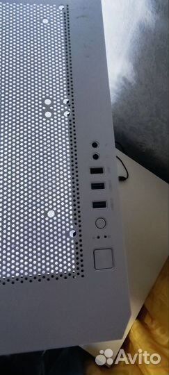 Игровой корпус для пк белый