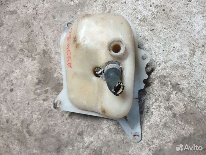 Расширительный бачок ауди 80 90