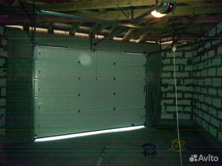 Промышленные секционные ворота Алютех от Производи