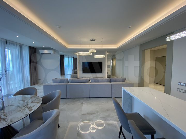 3-к. квартира, 150 м², 14/28 эт.