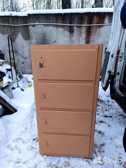 Сейф большой