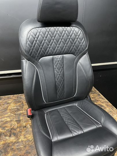 Комфортные сиденья bmw в Toyota LC200