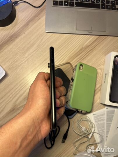 iPhone Xr, 64 ГБ