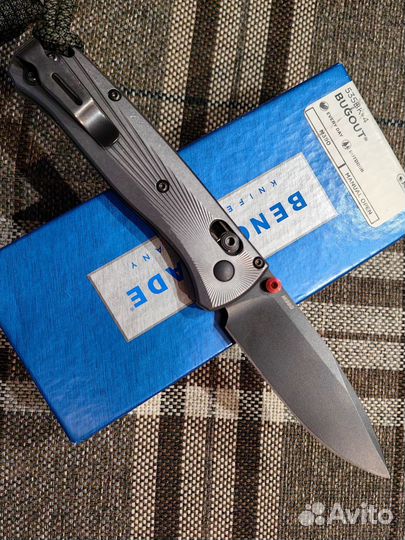 Складной нож Benchmade Bugout, сталь M390