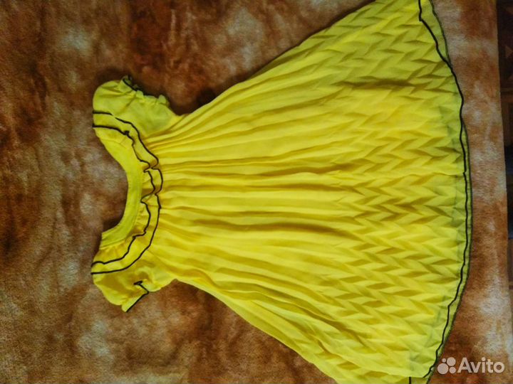 Платье для девочки праздничное