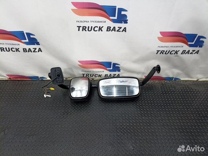 Зеркало заднего вида боковое левое