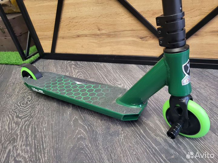 Трюковый Самокат Explore Pescara 2