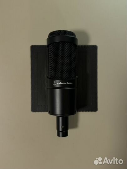 Студийный микрофон audio-technica AT2035