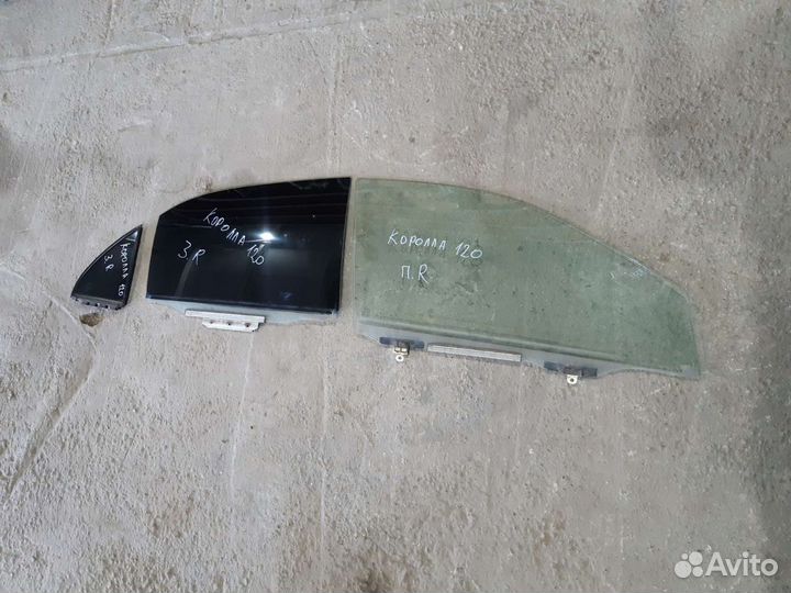 Toyota Corolla 120 стекло правое