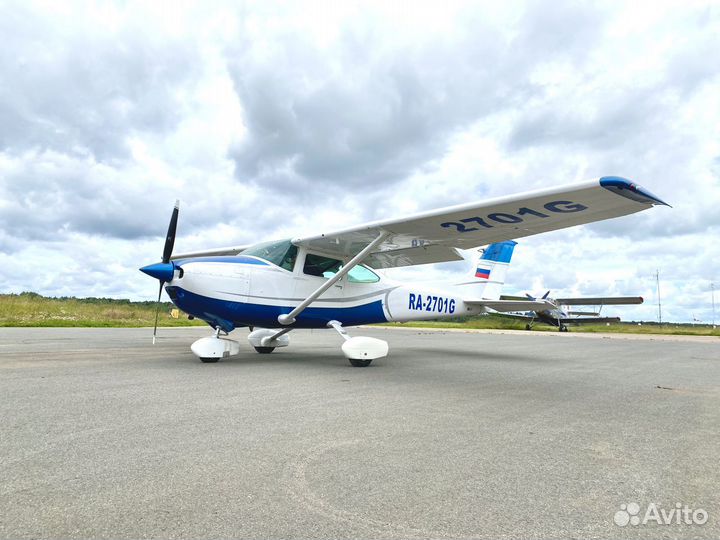 Самолет Cessna 182P