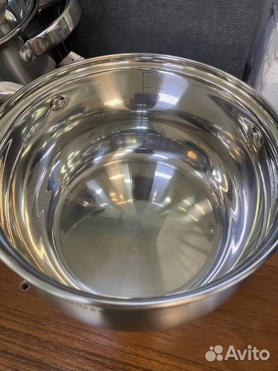 Набор кастрюль новый посуда из нержавейки баки