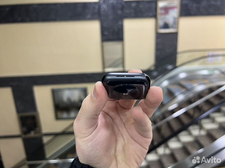 Apple Watch SE 44mm