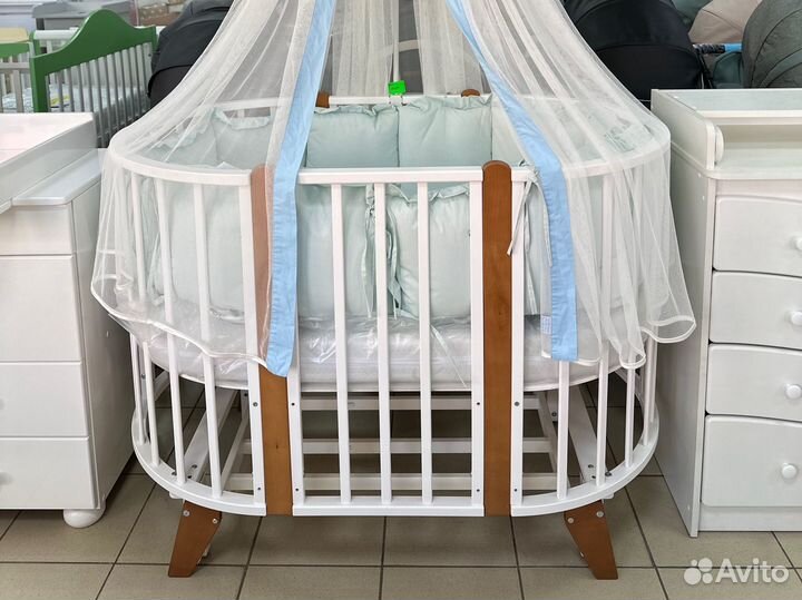 Кроватка круглая-овальная с матрасами