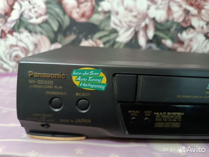 Видеомагнитофон panasonic