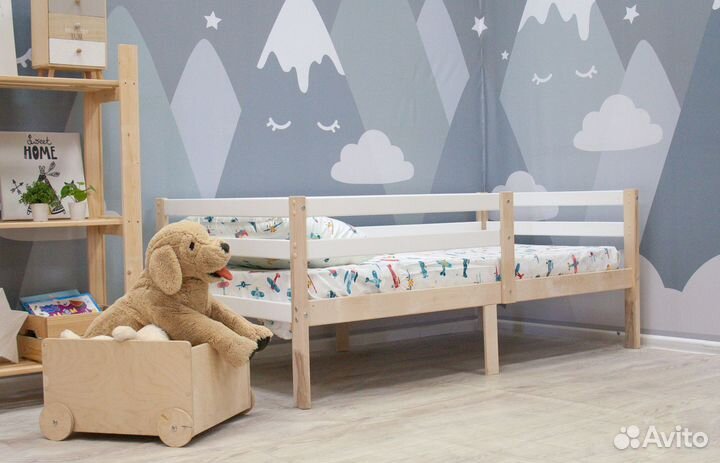 Детская кровать с бортиком