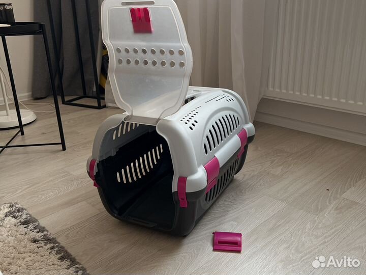 Переноска для кошек пластиковая