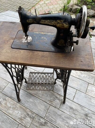 Швейная машинка зингер антикварная