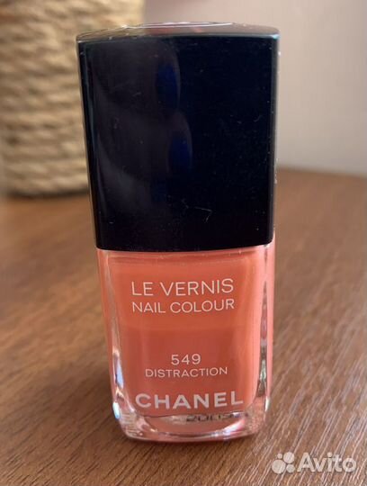 Лак для ногтей Chanel 549 Distraction