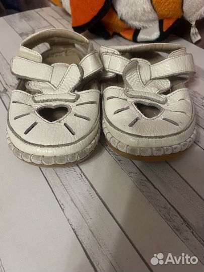 Сандалии для девочки 23 размер