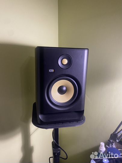 Студийные мониторы KRK Rokit 7G4