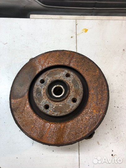 Кулак поворотный передний правый Peugeot 308 1