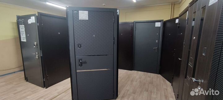 Дверь входная железная