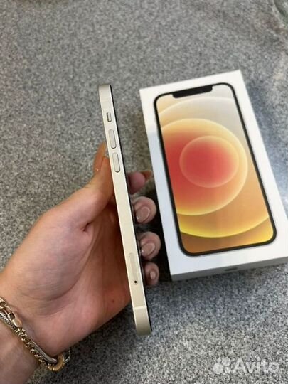 Продам телефон б/у