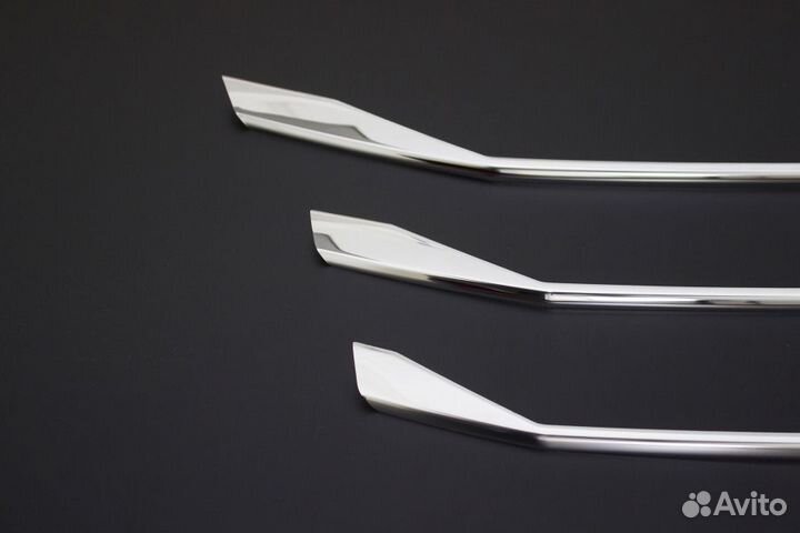 Накладки на нижнюю решетку радиатора VW T6 2020+