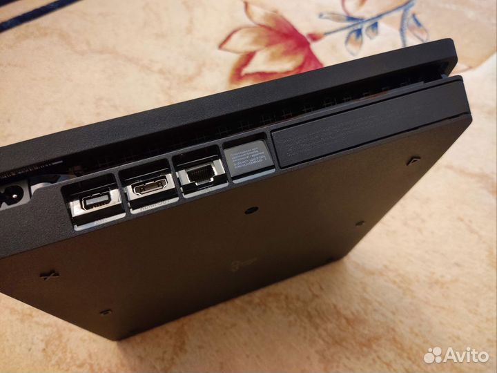 Sony PS4 Slim 1TB с Играми