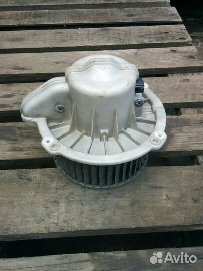 Опель Фронтера Вентилятор печки