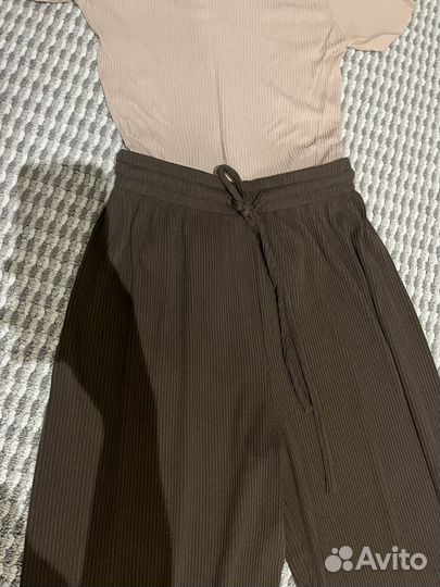 Брюки в рубчик S