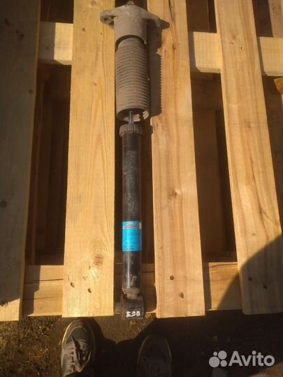 Задняя стойка пассат б5