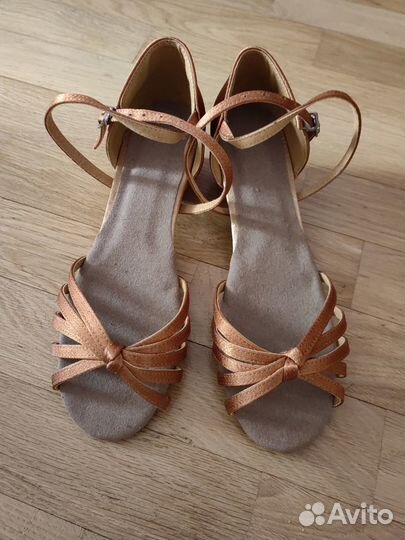 Рейтинговые туфли для бальных танцев 37