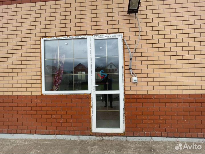 Двери со стеклом